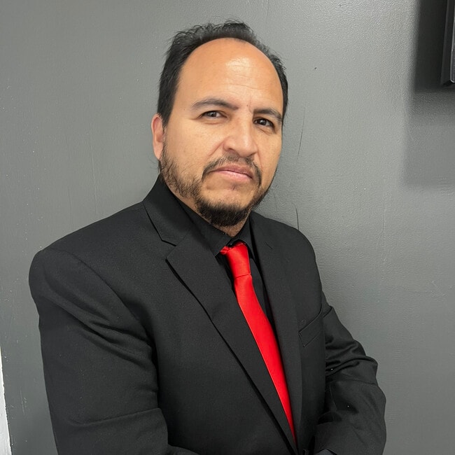 Agent Photo
