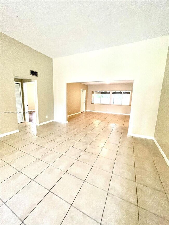 7510 Coquina Dr, North Bay Village, FL 33141