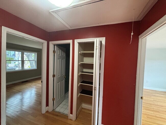 5911 Mayflower Ct unit 5911 Mayflower Court, Alexandria, VA 22312 - photo 5