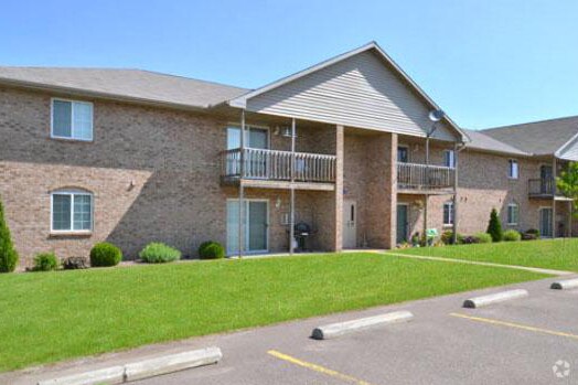 River Ridge Apartments, Wausau, WI 54401 - photo 3