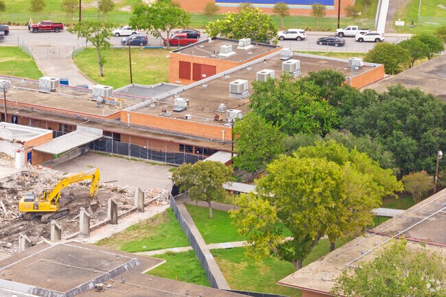 Hamlin Middle School is a member of the CCISD College and Career Academies Network.