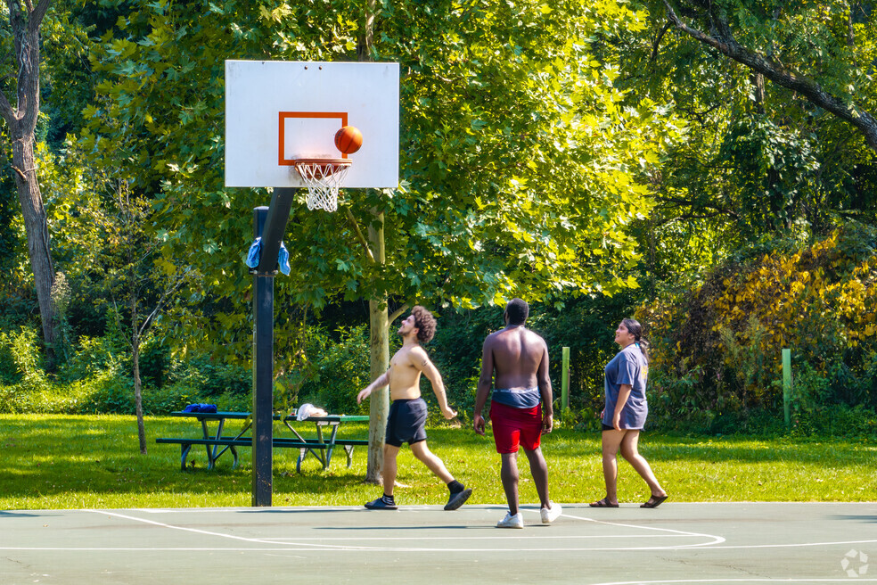NH_Redfields_552314_p2_10102024