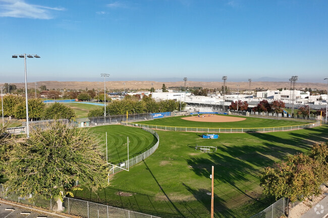 Taft Union High School
Public High School
Taft, CA