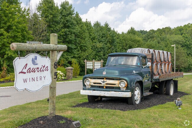 Laurita Winery gives Plumsted visitors a memorable wine tasting experience.