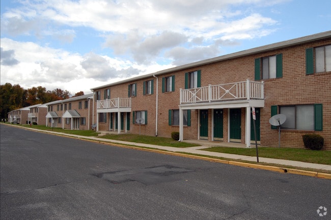 Berkshires I and II Apartments, Vineland, NJ 08360 - photo 4