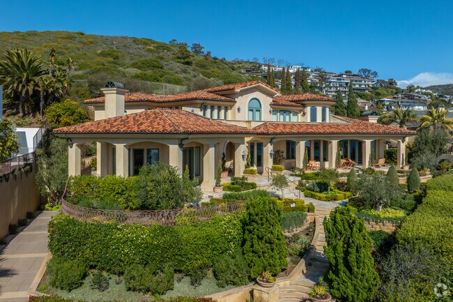 Multi-level Mediterranean-inspired estates are designed to harmonize with the natural landscape, providing private retreats and sweeping ocean views.