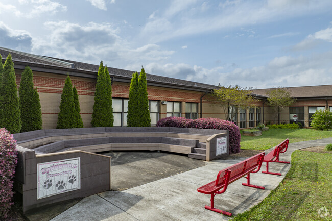 The courtyard of Springmore Elementary School features a small amphiteatre.