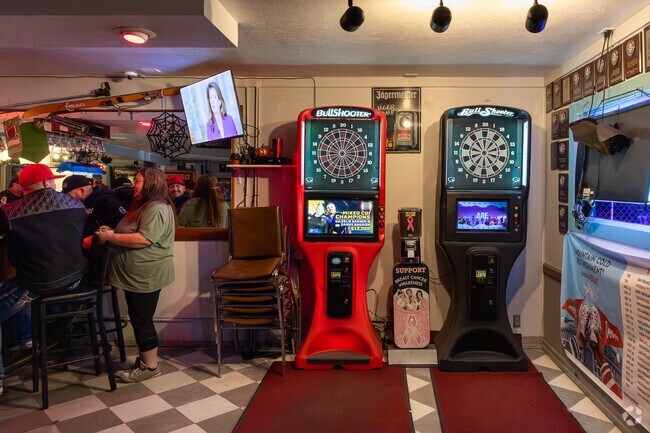 Darts are available at Bernie’s Place in Lincoln Park.