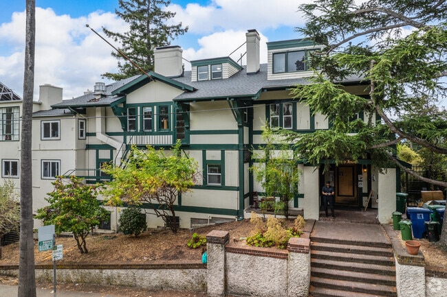 Casa Zimbabwe, Berkeley, CA 94709 - photo 3