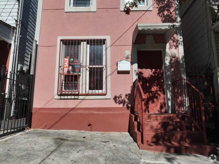 143 4th Ave, Newark, NJ 07104 - photo 2