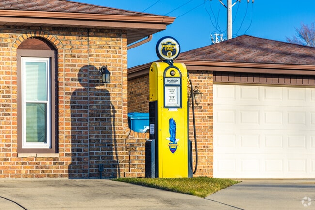 Ishnala is full of awesome home decor that gives a great feel of the neighborhood.