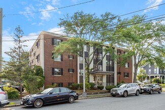 50 Tuttle St Unit 5, Wakefield, MA 01880