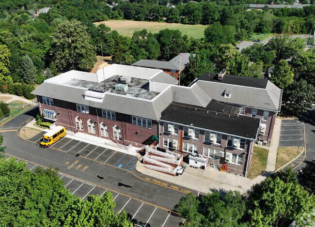 Bet Yaakov of the Jersey Shore is dedicated to providing quality Limudei Kodesh studies.