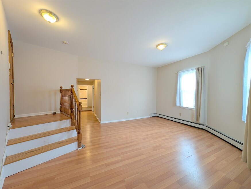 288 Prospect St unit 288, Cambridge, MA 02139 - photo 1