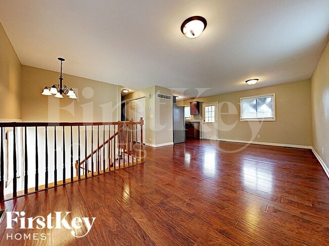 1154 Rathbone Ave, Aurora, IL 60506 - photo 2