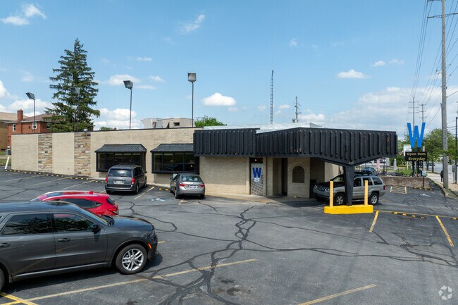 Residents of Coventry Crossing indulge in a culinary journey at The Waterloo.