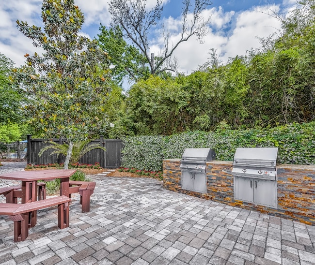 2166 Dunsford Terrace unit 2, Jacksonville, FL 32207 - photo 3