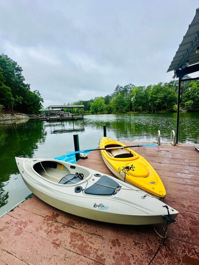 204 Lake Breeze Ln unit ID1302827P, Westminster, SC 29693 - photo 6