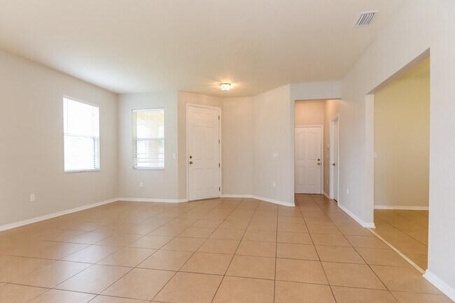 9432 Wellstone Dr, Land O Lakes, FL 34638 - photo 3