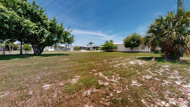410 Osprey Dr, Sebastian, FL 32976 - photo 2