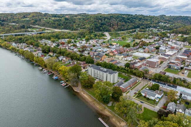 The town of Freeport sits along the Allegheny River.