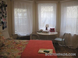 38 Hemenway St Unit 28, Boston, MA 02115