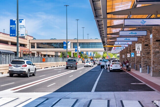 Lakeview is a mere 30 minutes from the Reno-Tahoe International Airport for flying almost anywhere.