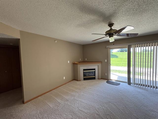 4705 Chadwick Rd unit 3, Cedar Falls, IA 50613 - photo 5