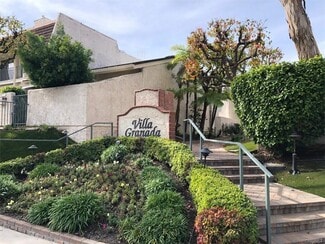 22219 Erwin St, Woodland Hills, CA 91367