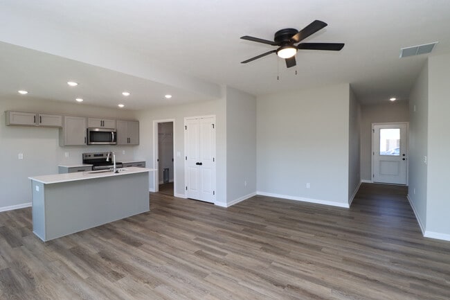 4200 Round Rock Blvd unit 37764111, Charlestown, IN 47111 - photo 6