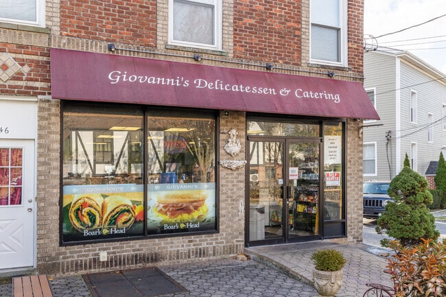 Giovanni's Delicatessen is a popular catering place in Tuckahoe, New York.