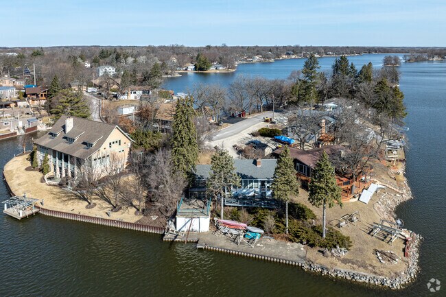 Wonder Center's lakeside homes are known for having a serene, rural atmosphere.