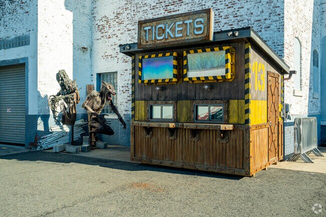 Brighton Asylum is a great place to bring the family for all Halloween activities in Athenia.