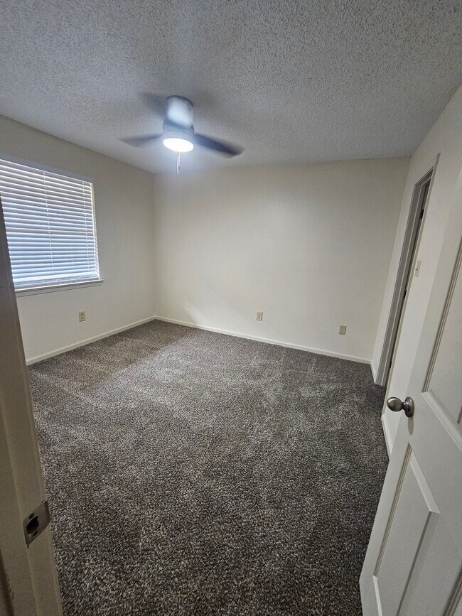 Cambridge on the Green, Baton Rouge, LA 70820 - photo 4