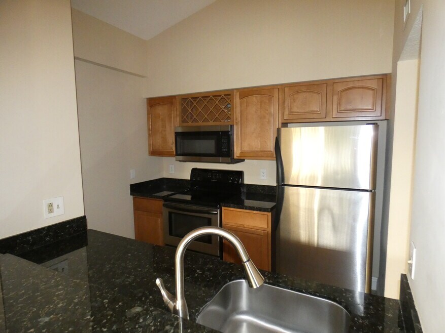 2881 N Oakland Forest Dr unit 110, Oakland Park, FL 33309 - photo 1