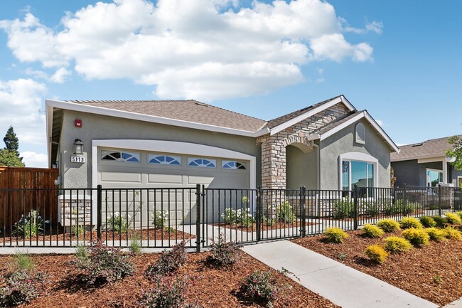 2-web-or-mls-St Edwards Wy-L1408-002.jpg