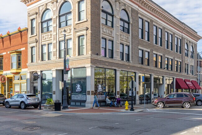 There's many additional shops and restaurants for residents in nearby   downtown Muncie, IN.