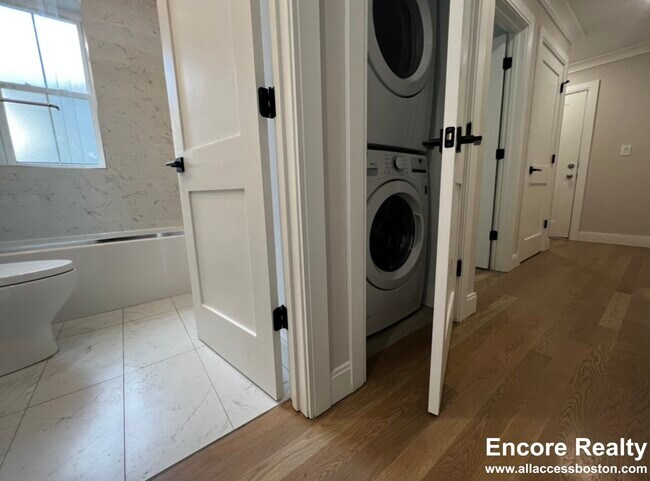 65 Strathmore Rd unit 47-4, Brighton, MA 02135 - photo 3