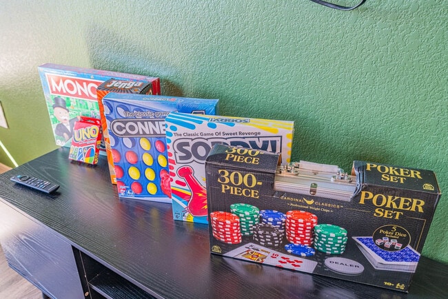 9600 W Georgia Ave unit ID1369227P, Glendale, AZ 85305 - photo 4