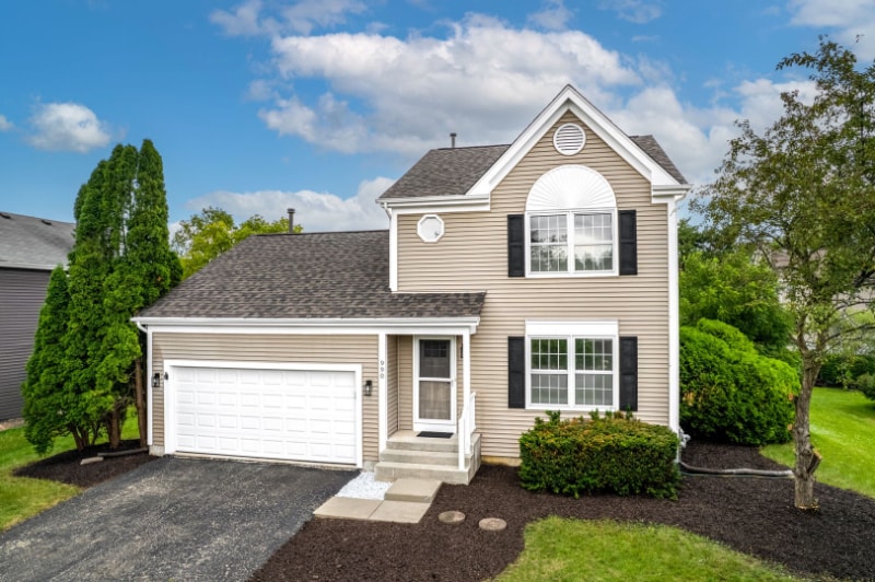 990 Whitehall Way, Crystal Lake, IL 60014 - photo 1