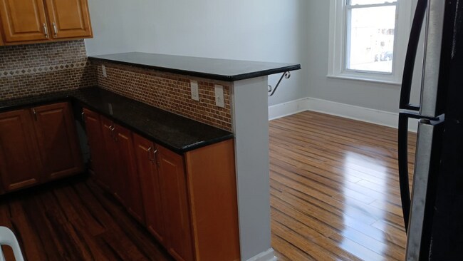 342 N 52nd St unit 3, Philadelphia, PA 19139 - photo 4