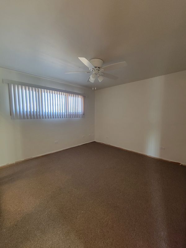 9225 S Cregier Ave, Chicago, IL 60617 - photo 6