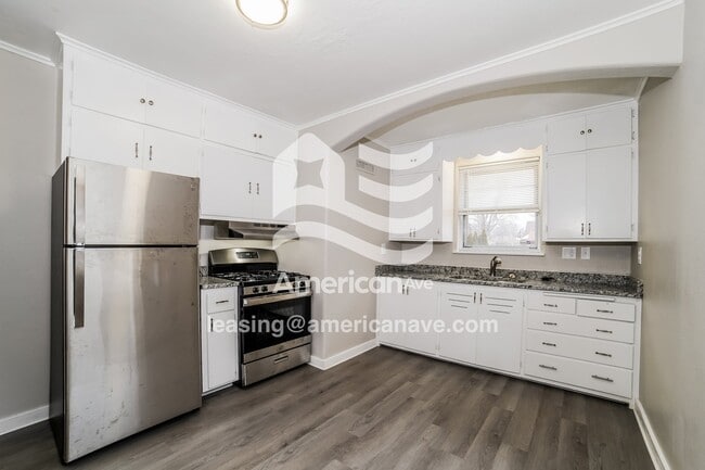 813 W Melbourne Ave, Peoria, IL 61604 - photo 6