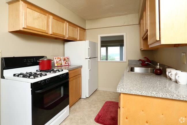 The Vista, Euclid, OH 44132 - photo 5