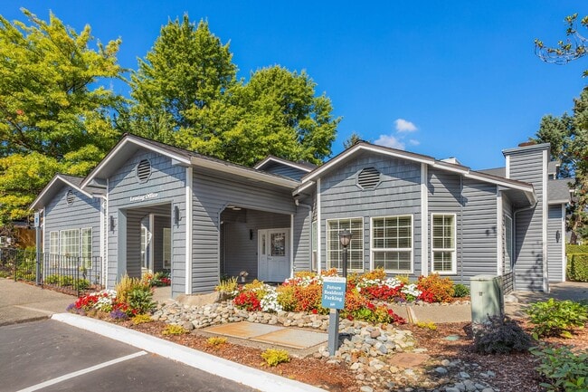 Desie, Burien, WA 98148 - photo 3