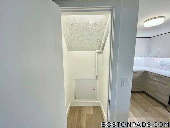 1079 Commonwealth Ave unit 447, Boston, MA 02215 - photo 6