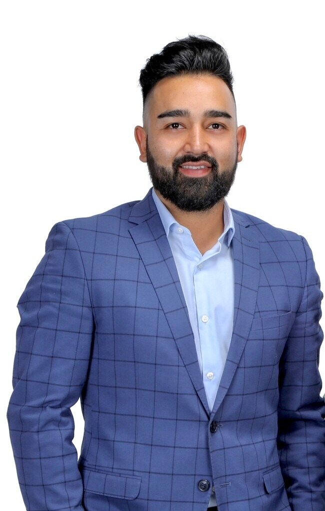 Agent Photo