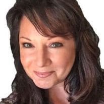 Stacie Kneshtel