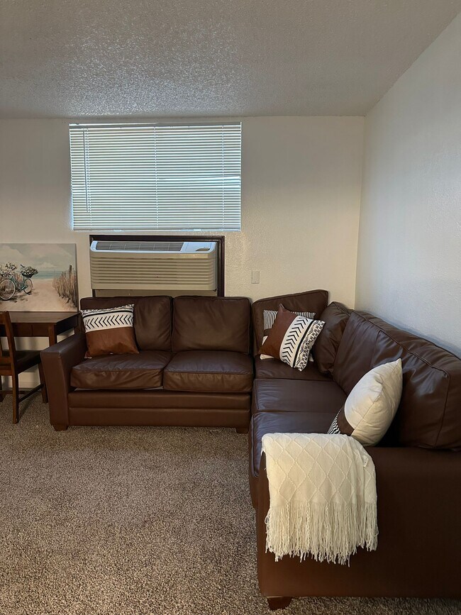 2410 Rio Dr unit 202, Bullhead City, AZ 86429 - photo 3