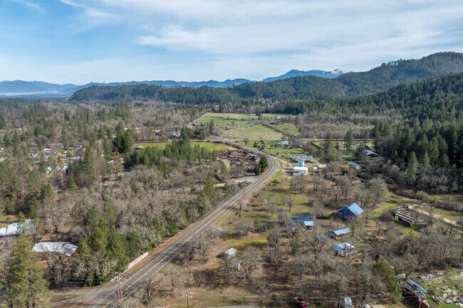 Homes are spread out over acres of land in Takilma.